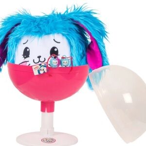 Pikmi Pops Jumbo Plush of Huddy the Bunny
Series 1